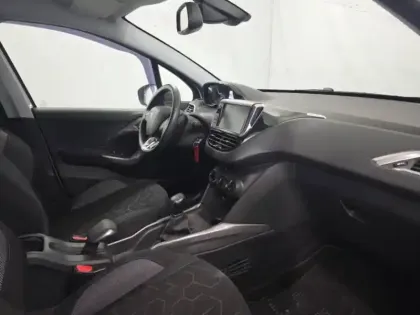 Photo 7 Peugeot 2008  1.2 PureTech 82ch Style