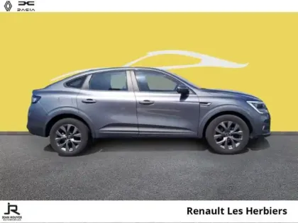 Photo 12 Renault Arkana  1.6 E-Tech 145ch full hybrid Evolution -24