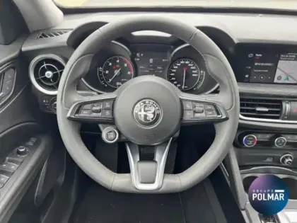 Photo 8 Alfa Romeo Stelvio  2.2 Diesel 190ch Super AT8 MY21