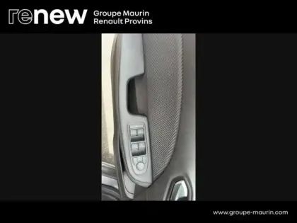 Photo 14 Renault Clio  1.6 E-Tech hybride 145ch Engineered