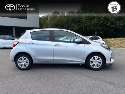 Photo 5 Toyota Yaris  70 VVT-i France Connect 5p RC19