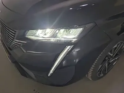 Photo 15 Peugeot 308  PureTech 130ch S&S EAT8
