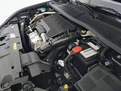 Photo 33 Peugeot 308  PureTech 130ch S&S EAT8