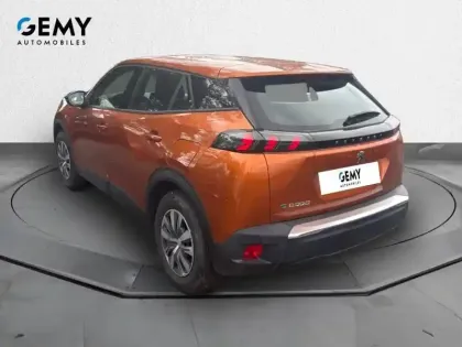 Photo 6 Peugeot 2008  Electrique 136 ch