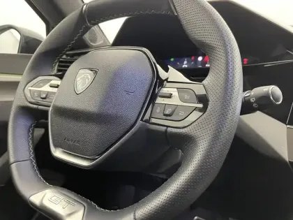 Photo 28 Peugeot 308  SW Hybrid 136 e-DCS6