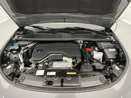 Photo 20 Peugeot 308  SW Hybrid 136 e-DCS6