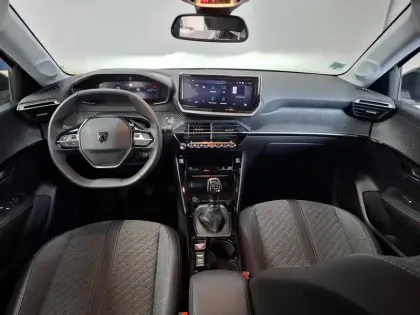 Photo 17 Peugeot 208  PureTech 100 S&S BVM6