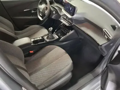 Photo 36 Peugeot 208  PureTech 100 S&S BVM6