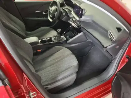 Photo 36 Peugeot 208  PureTech 100 S&S BVM6