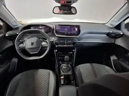 Photo 17 Peugeot 208  PureTech 100 S&S BVM6