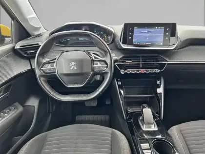 Photo 7 Peugeot 208  Electrique 50 kWh 136ch