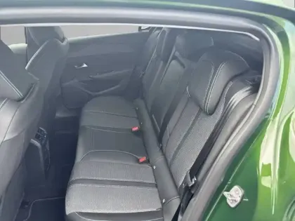Photo 11 Peugeot 308  Hybrid 136 e-DCS6
