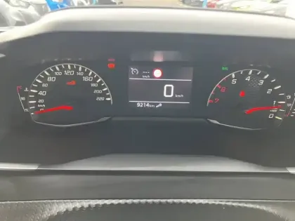 Photo 25 Peugeot 2008  100 S&S BVM6