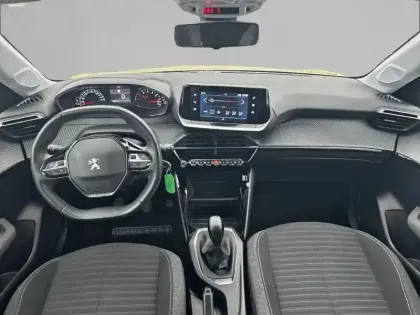 Photo 33 Peugeot 208  PureTech 75 S&S BVM5