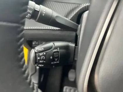 Photo 44 Peugeot 208  PureTech 75 S&S BVM5