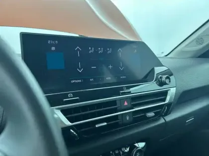 Photo 43 Citroën C4  PureTech 130 S&S EAT8