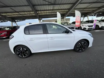 Photo 19 Peugeot 208  Hybrid 100 e-DCS6