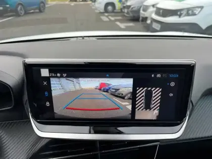 Photo 74 Peugeot 208  Hybrid 100 e-DCS6