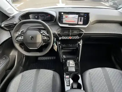 Photo 13 Peugeot 208  Hybrid 100 e-DCS6