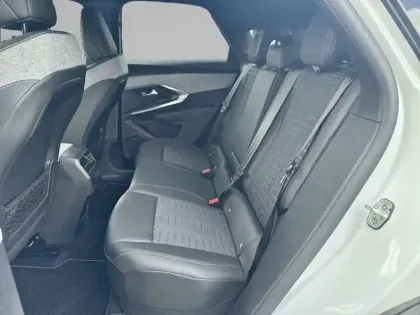 Photo 11 Peugeot 3008  Hybrid 145 e-DCS6