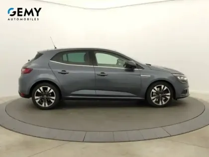 Photo 24 Renault Megane Mégane IV Berline dCi 165 Energy EDC