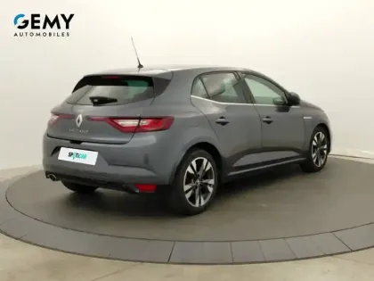 Photo 38 Renault Megane Mégane IV Berline dCi 165 Energy EDC