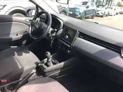 Photo 8 Renault Clio  SOCIETE BLUE DCI 85
