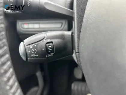 Photo 11 Peugeot 2008  PureTech 82ch BVM5