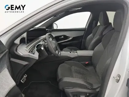 Photo 8 Peugeot 3008  Hybrid 145 e-DCS6