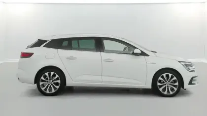 Photo 14 Renault Megane  IV Estate Blue dCi 115 EDC