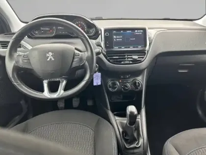 Photo 7 Peugeot 208  PureTech 82ch S&S BVM5