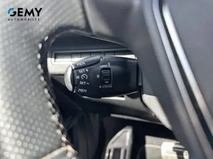 Photo 24 Peugeot 3008  Hybrid 225 e-EAT8
