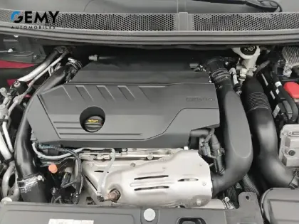 Photo 41 Peugeot 3008  Hybrid 225 e-EAT8