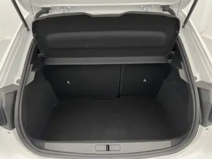 Photo 12 Peugeot 208  Electrique 50 kWh 136ch