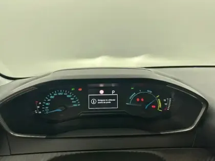 Photo 69 Peugeot 208  Hybrid 100 e-DCS6