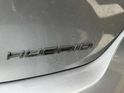 Photo 8 Peugeot 208  Hybrid 100 e-DCS6