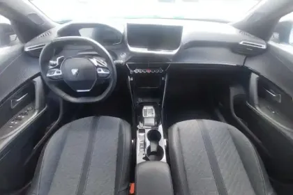 Photo 8 Peugeot 2008  Hybrid 136 e-DCS6