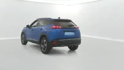 Photo 11 Peugeot 2008  Hybrid 136 e-DCS6