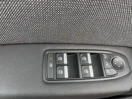 Photo 25 Renault Symbioz  E-Tech full hybrid 145