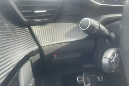 Photo 17 Peugeot 208  Electrique 50 kWh 136ch