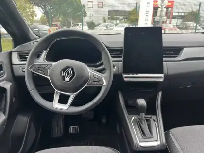 Photo 17 Renault Captur  E-Tech full hybrid 145 ch