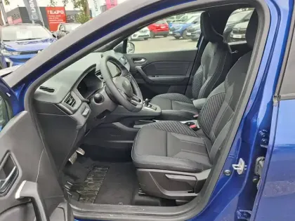 Photo 15 Renault Captur  E-Tech full hybrid 160 ch