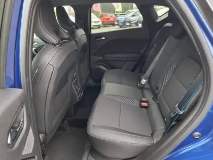 Photo 19 Renault Captur  E-Tech full hybrid 160 ch