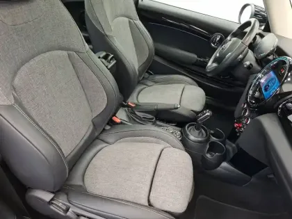 Photo 12 Mini Mini Hatch 3 Portes Cooper 136 ch DKG7