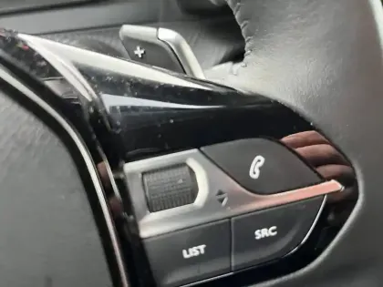 Photo 46 Peugeot 208  Hybrid 136 e-DCS6
