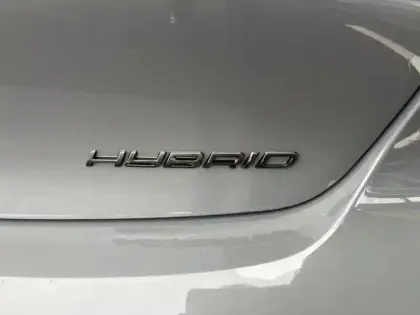 Photo 68 Peugeot 208  Hybrid 136 e-DCS6