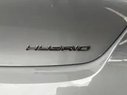 Photo 95 Peugeot 208  Hybrid 136 e-DCS6