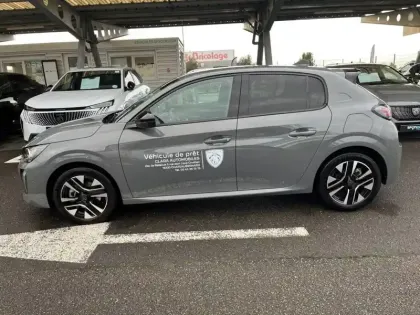 Photo 41 Peugeot 208  Hybrid 136 e-DCS6