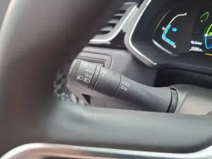 Photo 24 Renault Captur  E-Tech 145