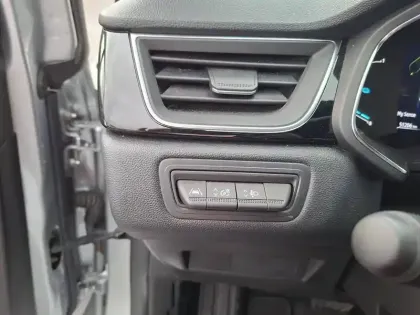 Photo 26 Renault Captur  E-Tech 145